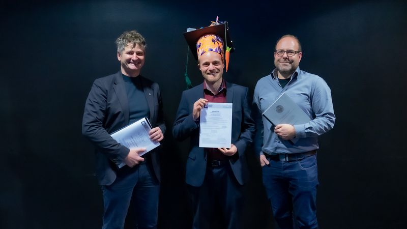 Falk Ponath hat seine Dissertation erfolgreich verteidigt