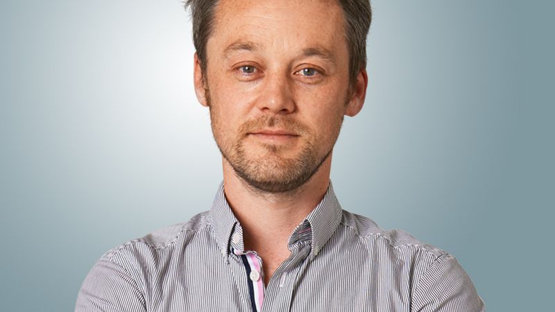 Redmond Smyth, Ehemaliger Gruppenleiter